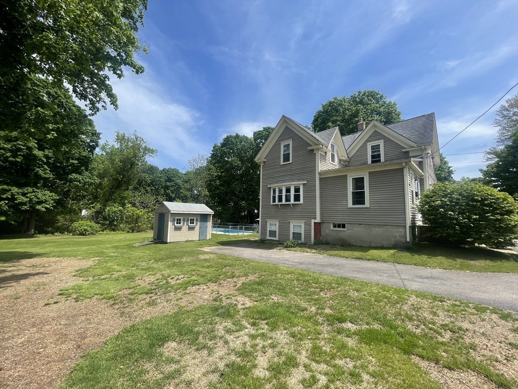189 School Street