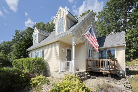 66 Newbury Ave Methuen MA 01844