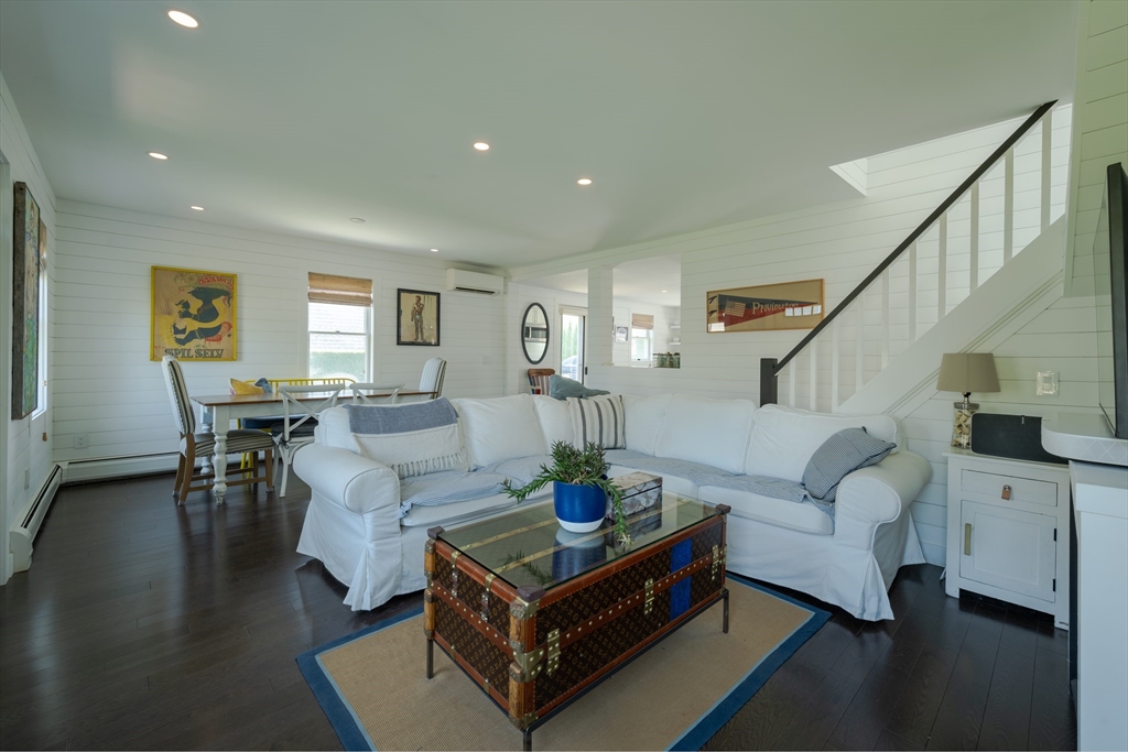 44 Pleasant Street
