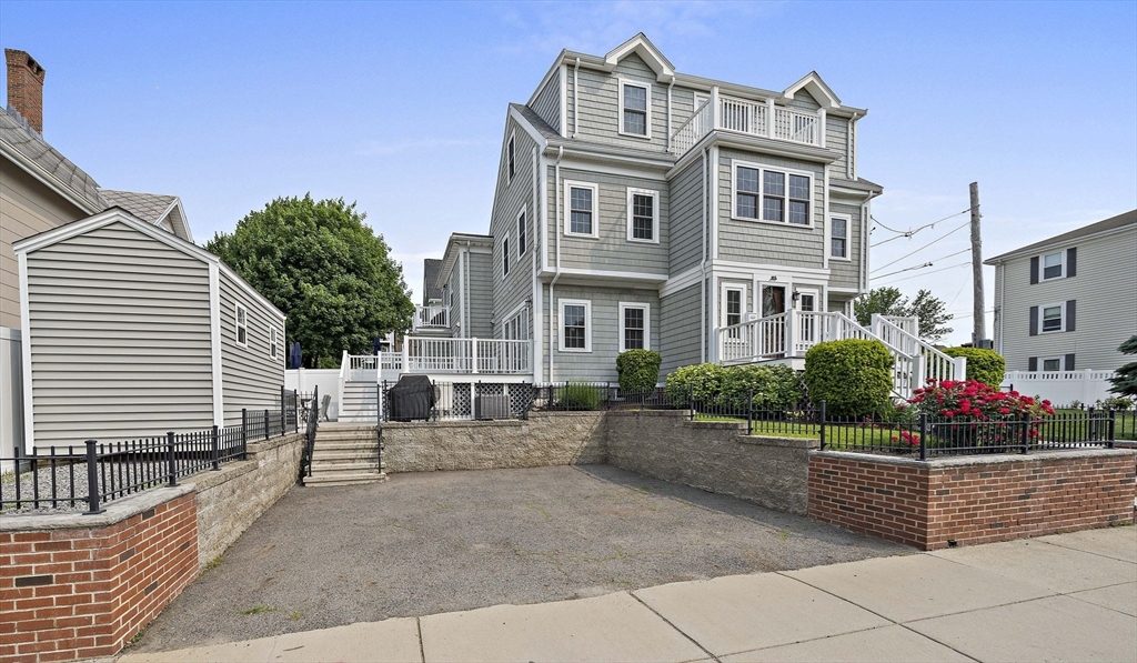 103 Minot St 103