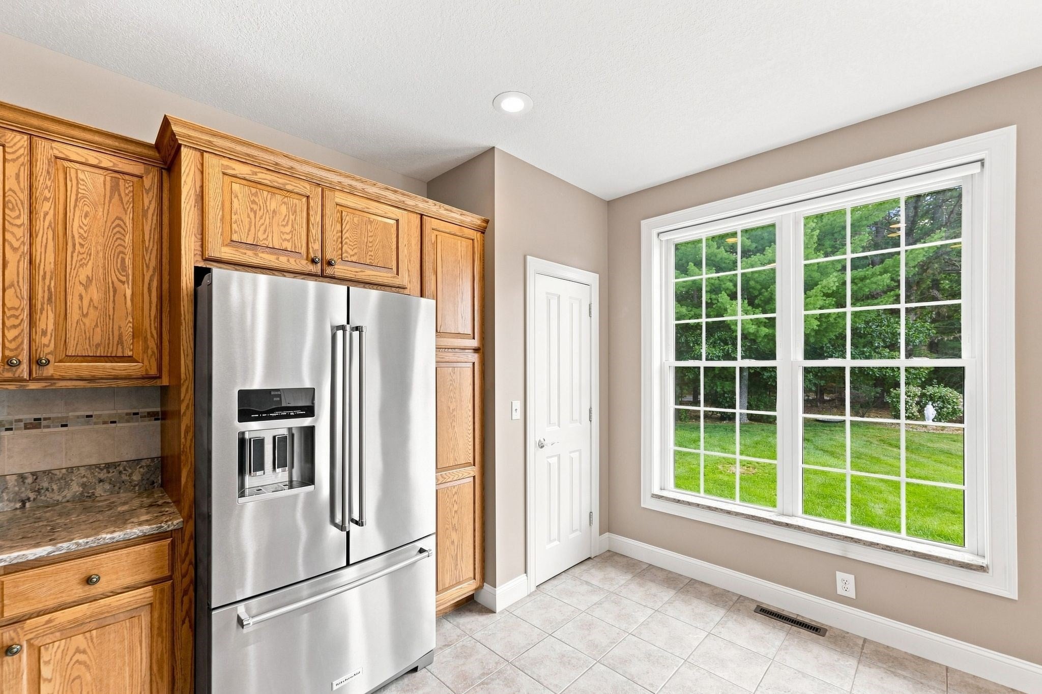 33 Caddyshack Dr, Chicopee, MA Photo #16