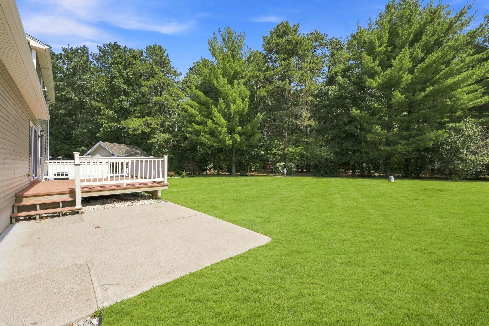 33 Caddyshack Dr, Chicopee, MA Photo #39