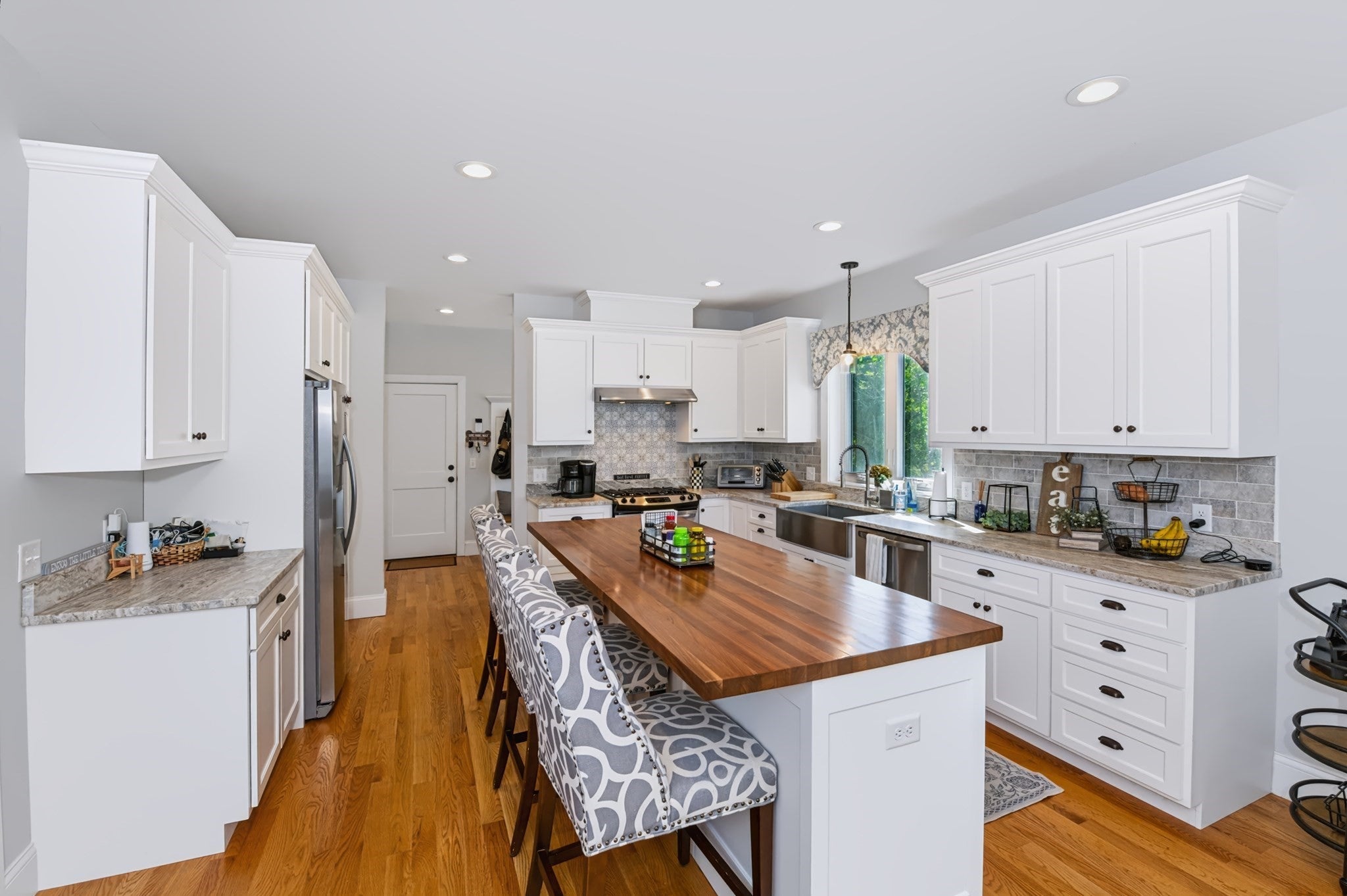 137 Acorn Street, Millis, MA, 137 Acorn Street, Millis, MA Photo #5