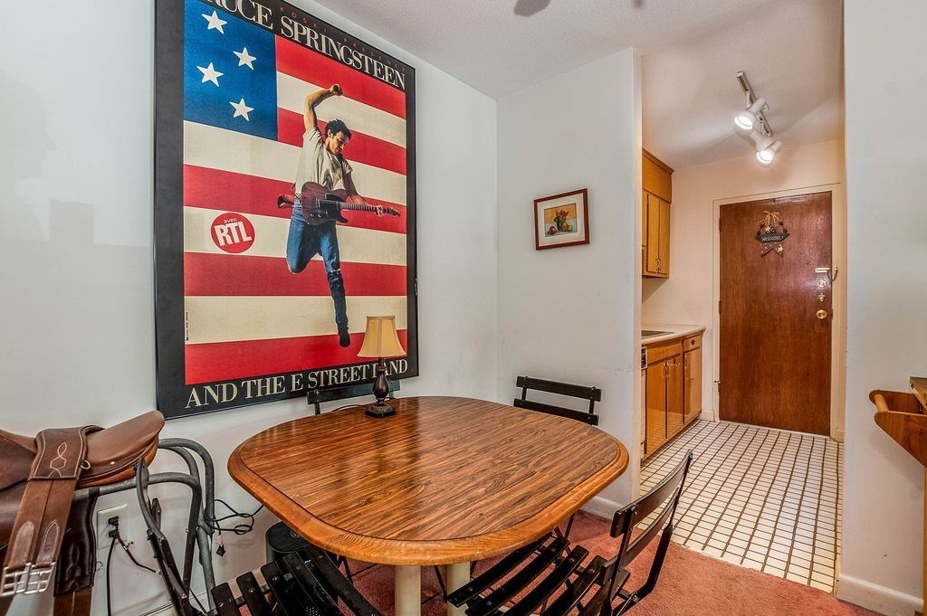 251 Rock Street B7