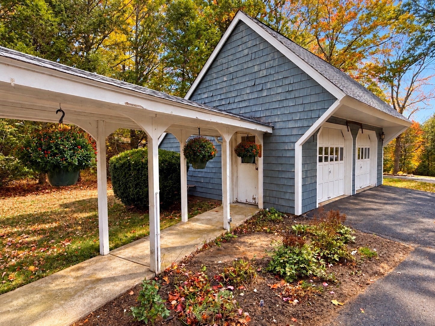 54 Old Gilbertville Rd