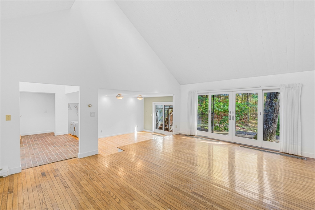 53 Lawrence Rd