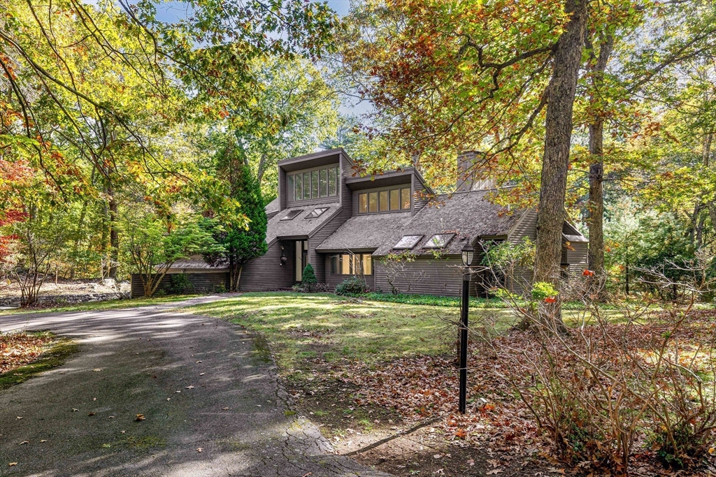 53 Lawrence Rd