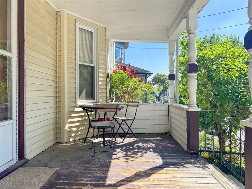 57 Bartlett St