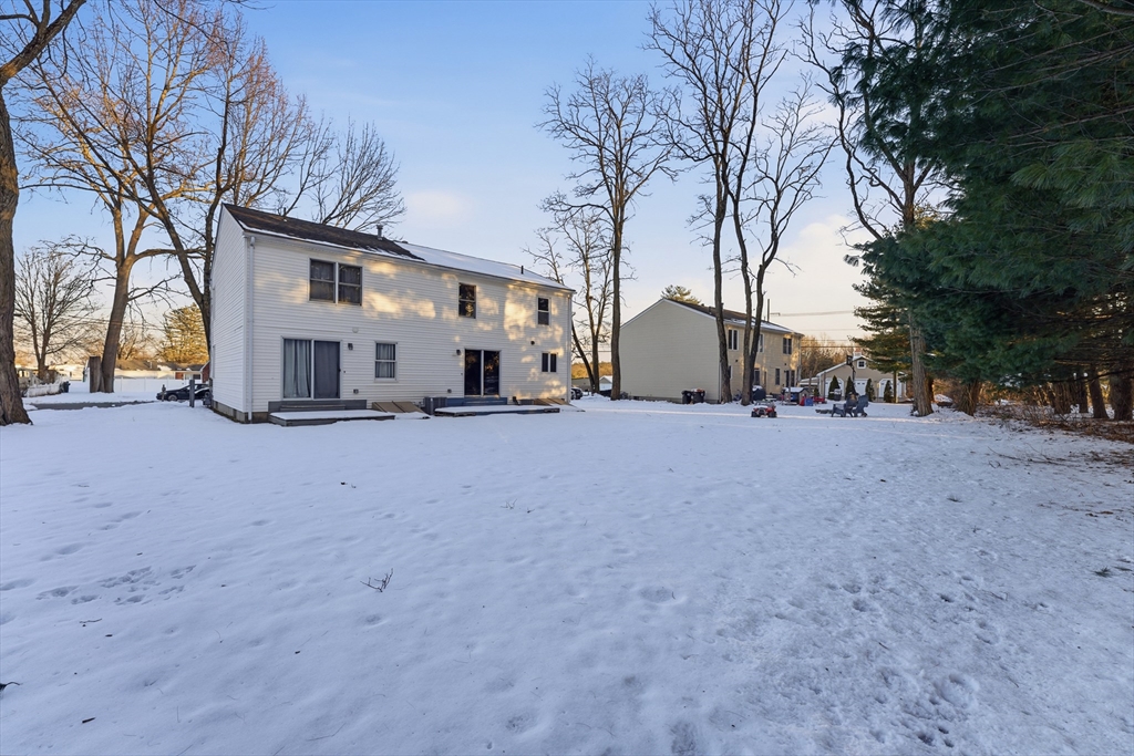 554-556 Franklin St Ext