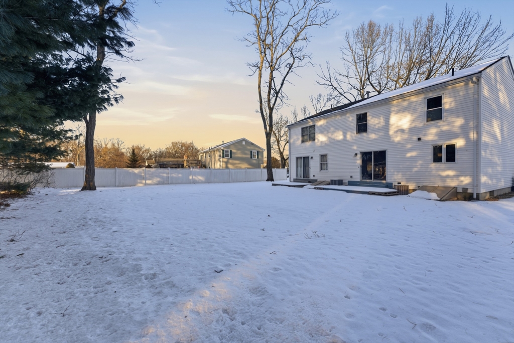 554-556 Franklin St Ext