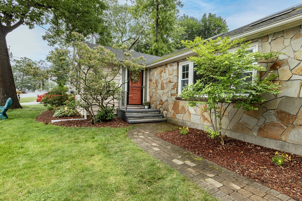 57 Plymouth Ave