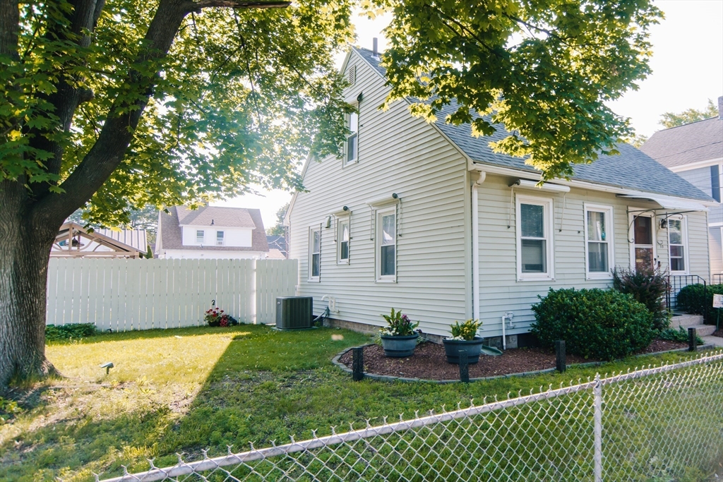 33 Savoy Ave