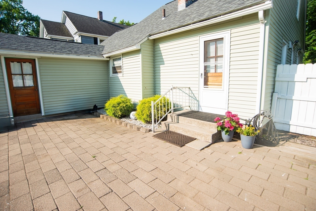 33 Savoy Ave