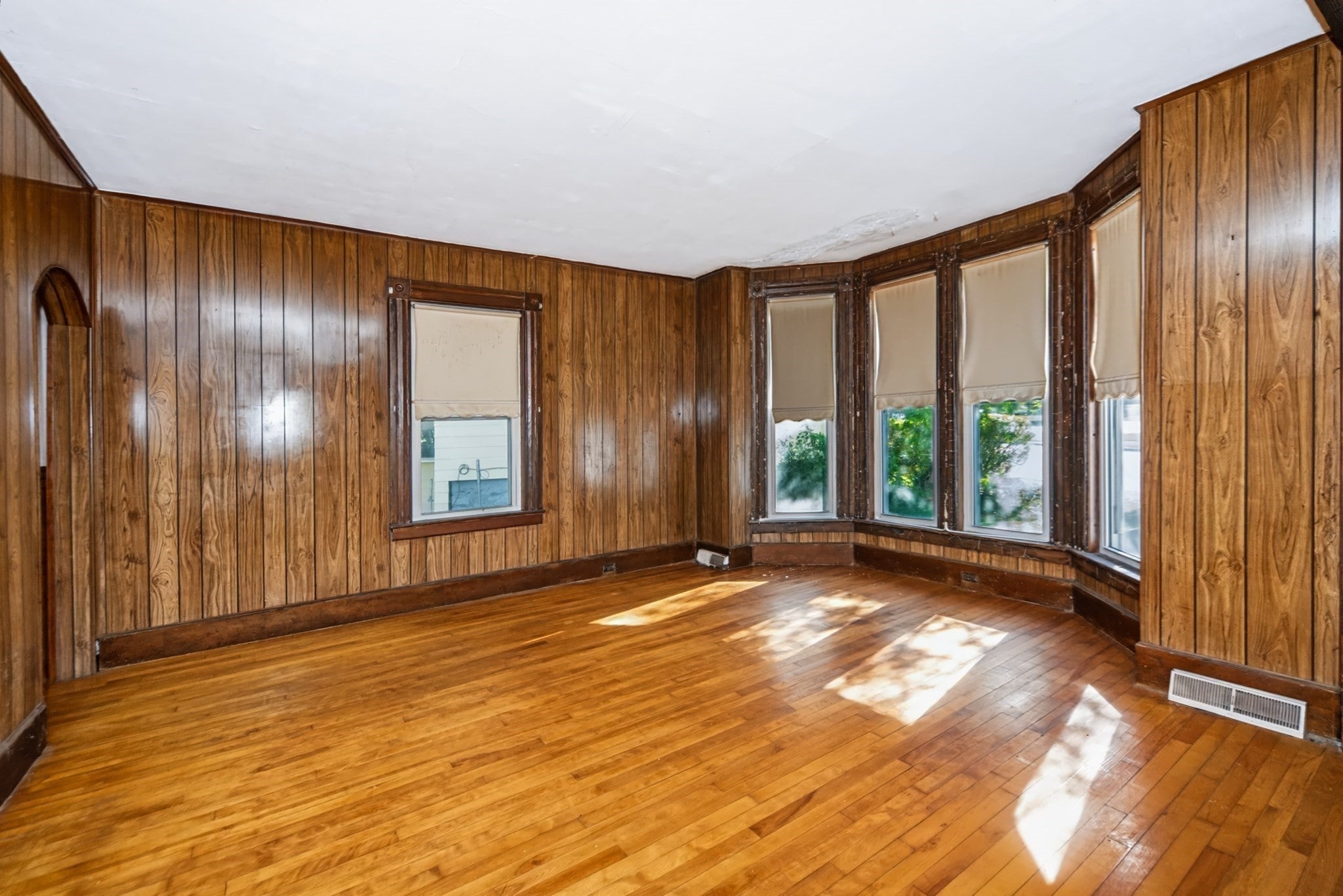 22 Chace St, Clinton, MA, 22 Chace St, Clinton, MA Photo #16