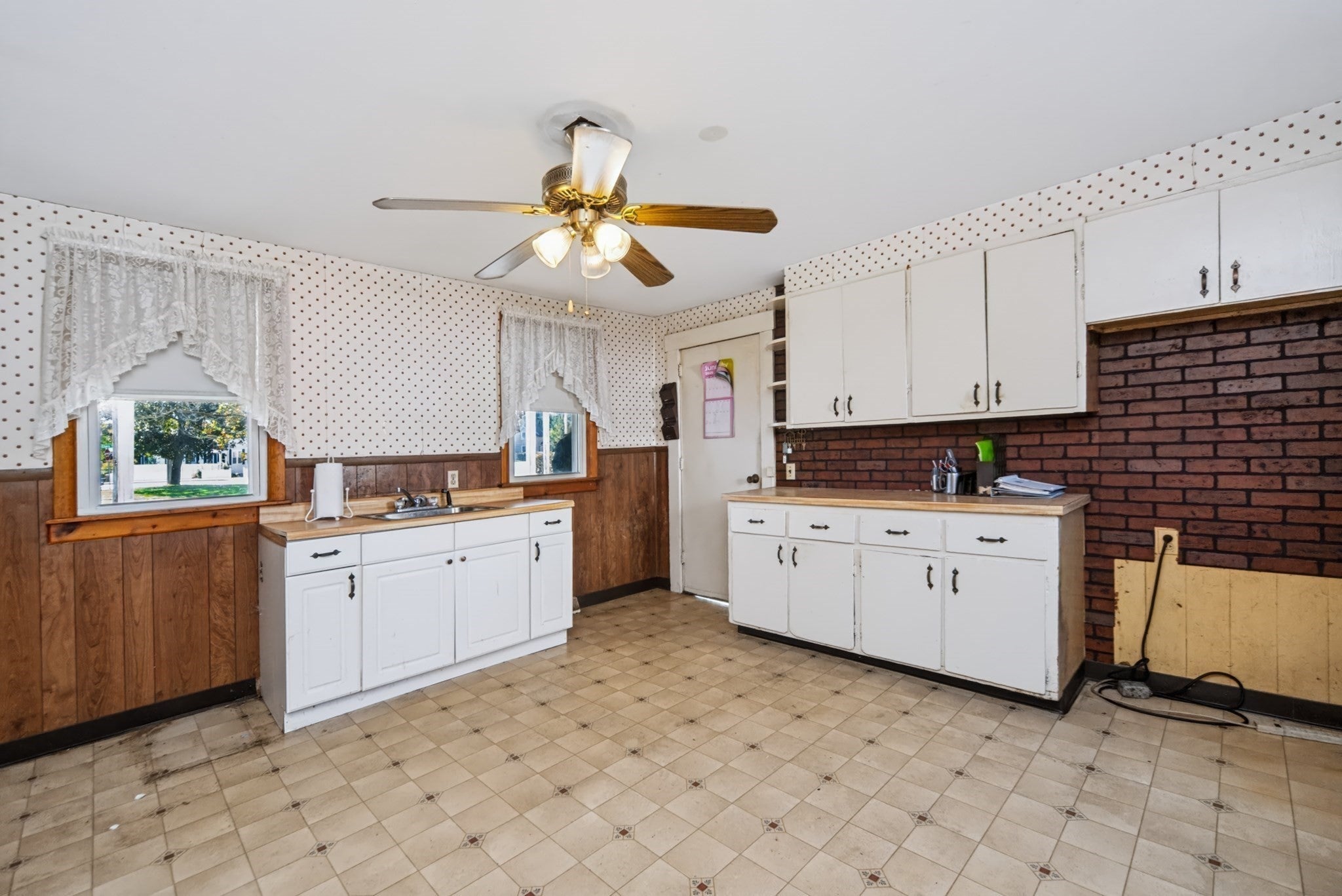 22 Chace St, Clinton, MA, 22 Chace St, Clinton, MA Photo #8
