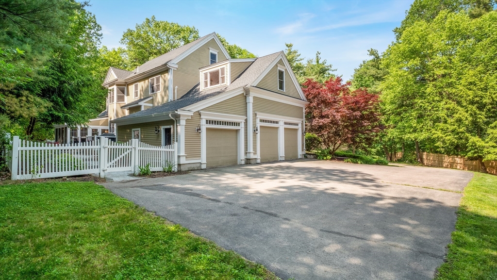 126 Georgetown Rd