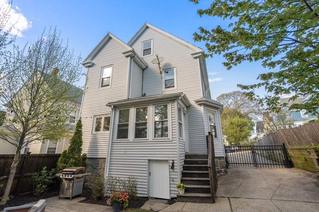 29 Denton Ter, Boston, MA Photo #28