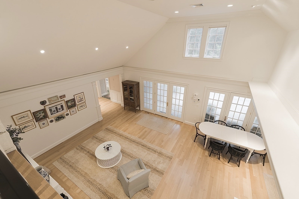 19 Ridge Hill Farm Road