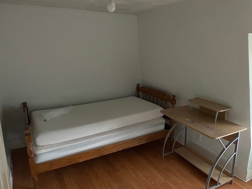 9 Guinan Street #2, Waltham, MA Photo #11