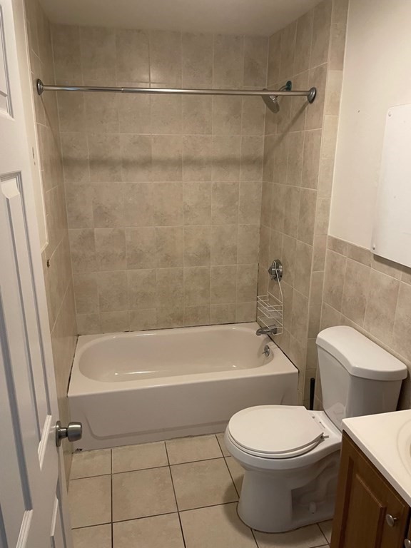 9 Guinan Street #2, Waltham, MA Photo #6