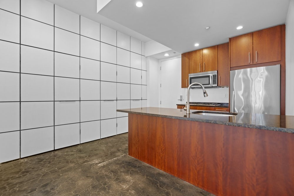 40 Fay St 206