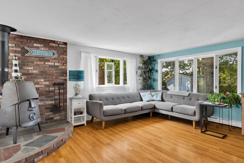 199 Edgewater Dr W Dr, Falmouth, MA, 199 Edgewater Dr W Dr, Falmouth, MA Photo #10