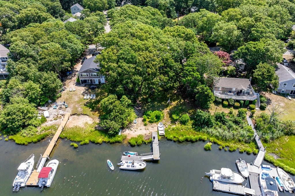 199 Edgewater Dr W Dr, Falmouth, MA, 199 Edgewater Dr W Dr, Falmouth, MA Photo #3