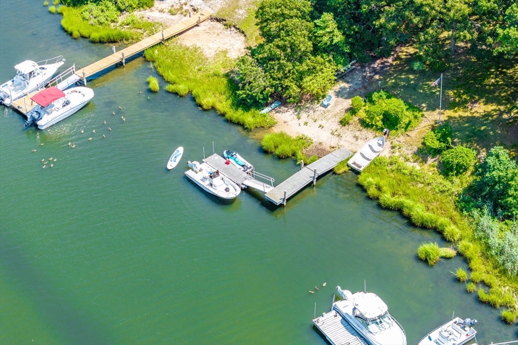 199 Edgewater Dr W Dr, Falmouth, MA, 199 Edgewater Dr W Dr, Falmouth, MA Photo #2