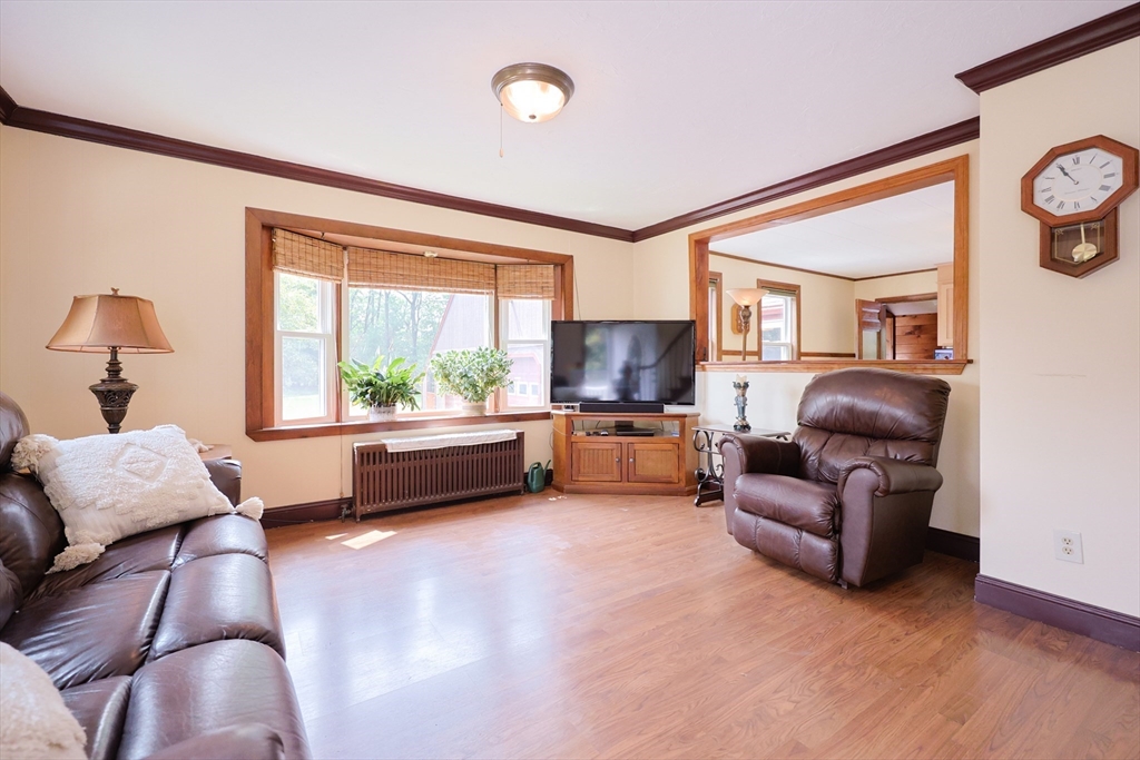 16 Birch Ln