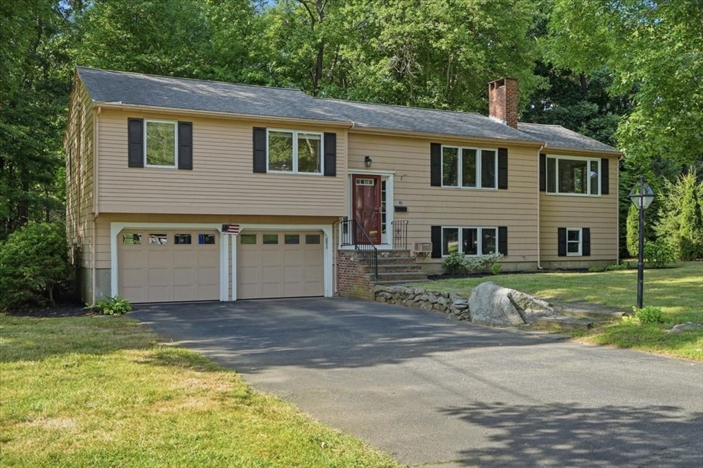 46 Arborway Dr