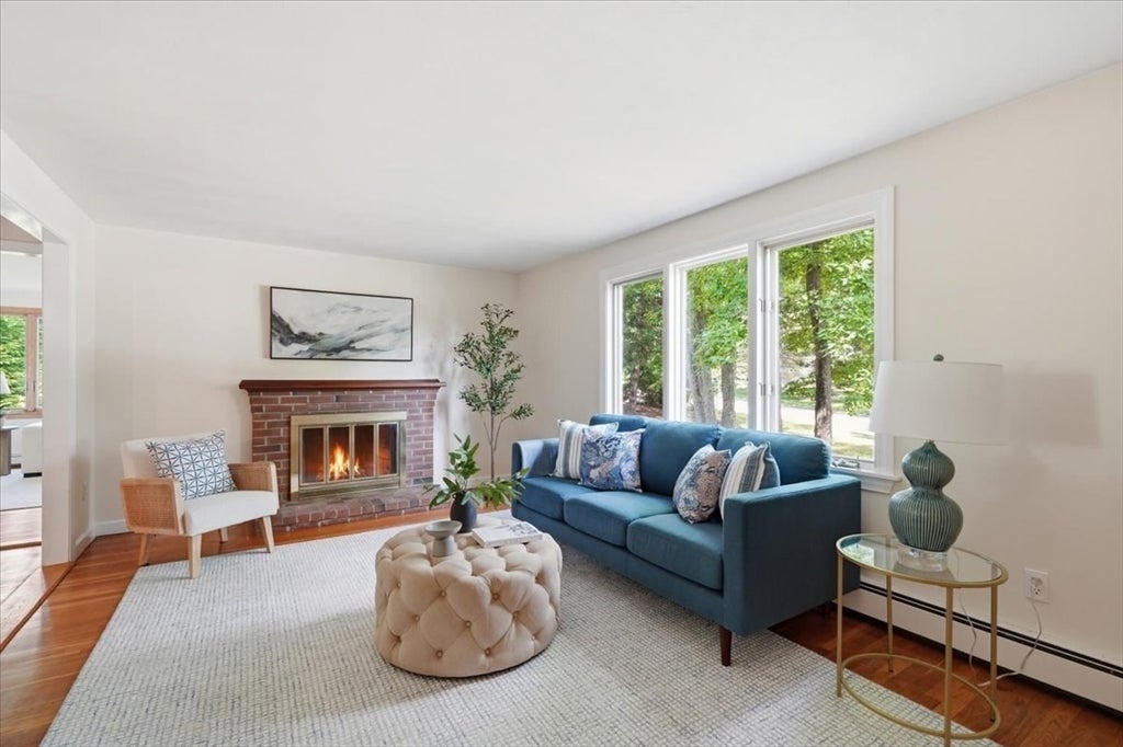 46 Arborway Dr