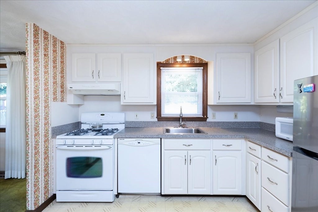 74 Seaview Ave, Malden, MA, 74 Seaview Ave, Malden, MA Photo #10