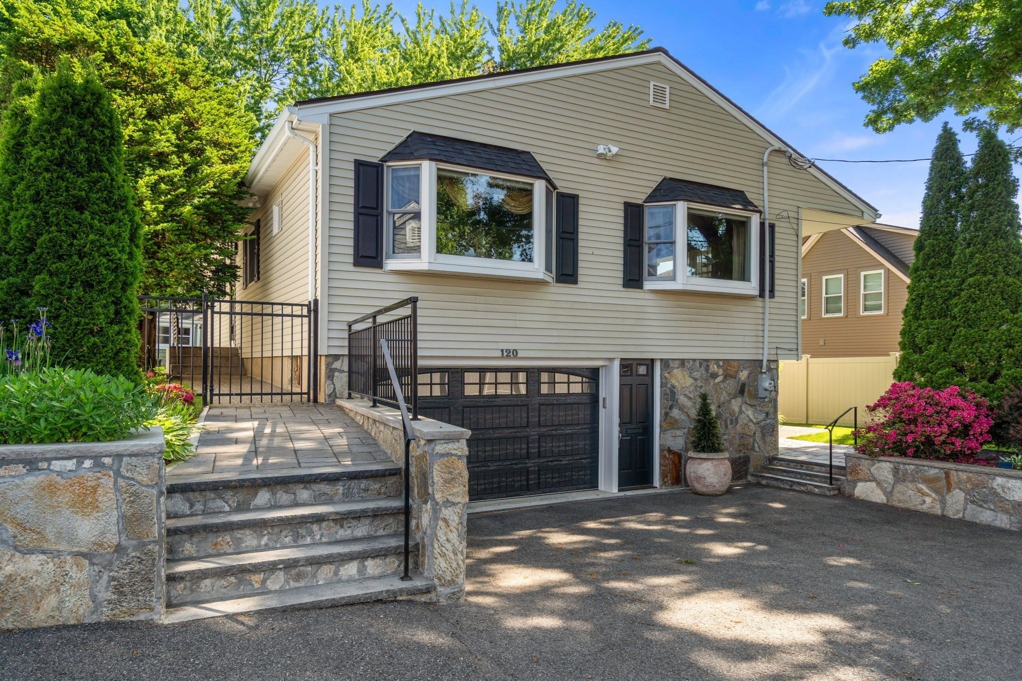 120 Park Avenue, Medford, MA, 120 Park Avenue, Medford, MA Photo #2