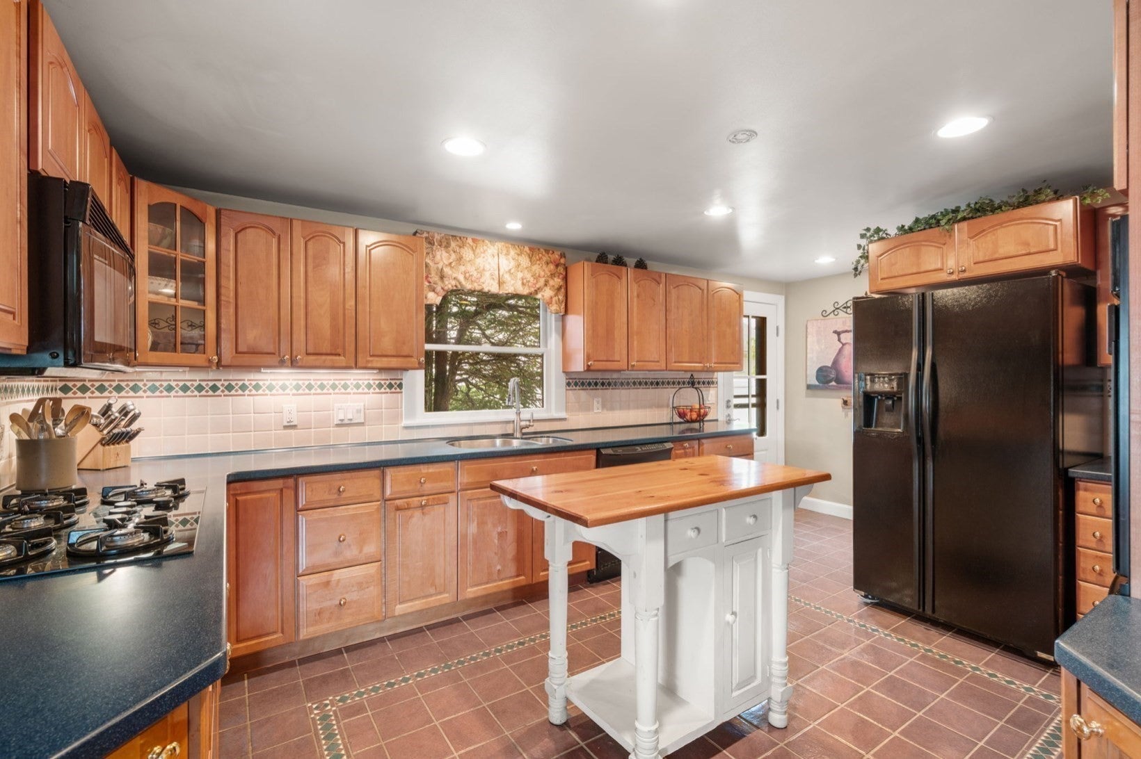 120 Park Avenue, Medford, MA, 120 Park Avenue, Medford, MA Photo #8