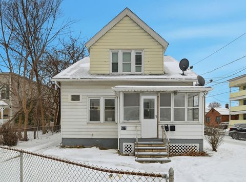 621 Chicopee St Chicopee MA 01013