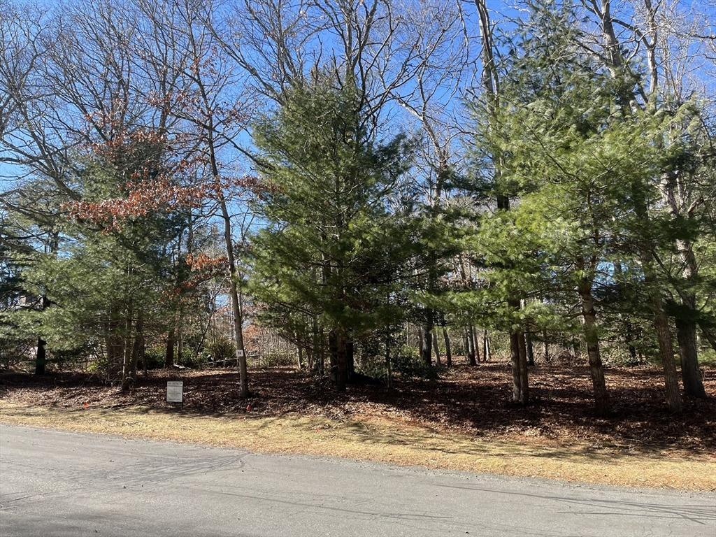 28 Country Farm Road