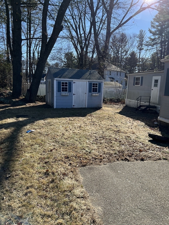 235 New Yorker Avenue