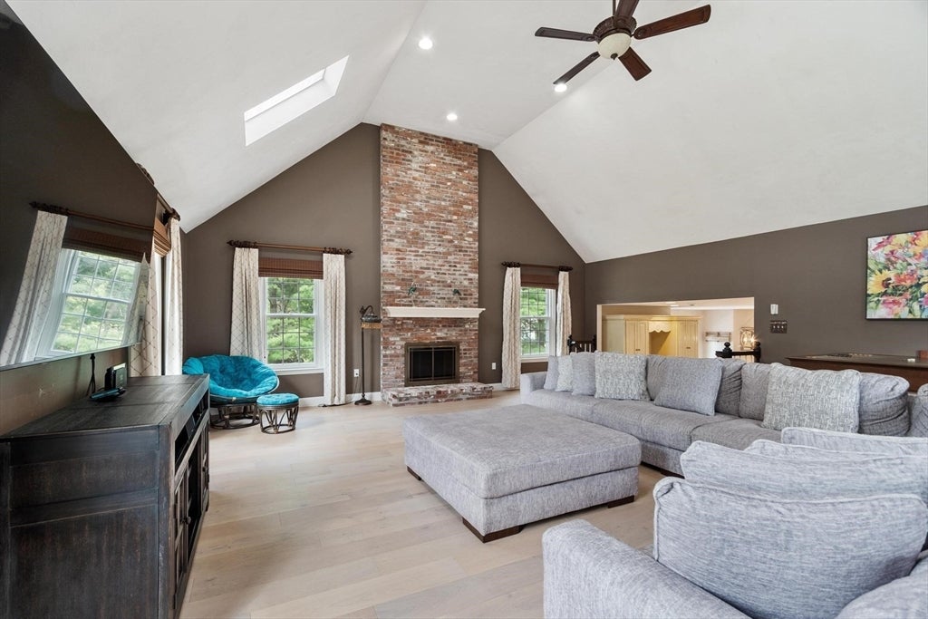 1 Preston Circle, Andover, MA, 1 Preston Circle, Andover, MA Photo #13