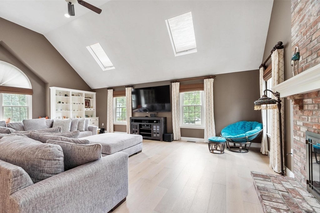 1 Preston Circle, Andover, MA, 1 Preston Circle, Andover, MA Photo #11