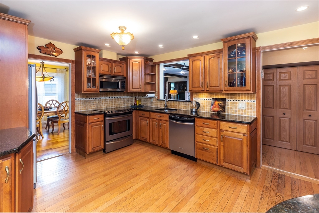 19 Tedesco St