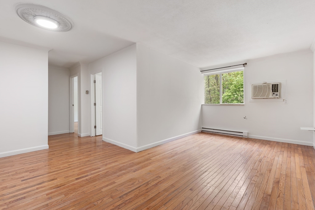 Photo of 17 Weld St, Framingham, MA