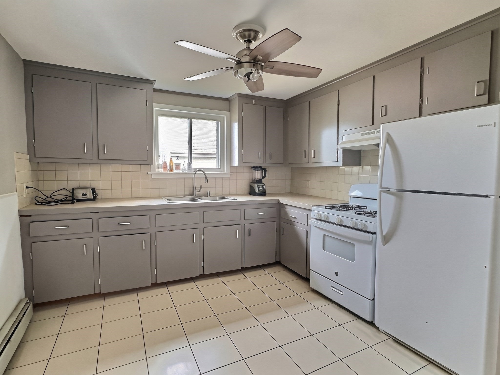 62 Morton St, Fall River, MA, 62 Morton St, Fall River, MA Photo #3