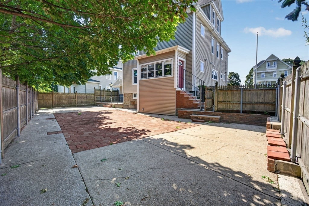 16 Bedford St, Quincy, MA Photo #36