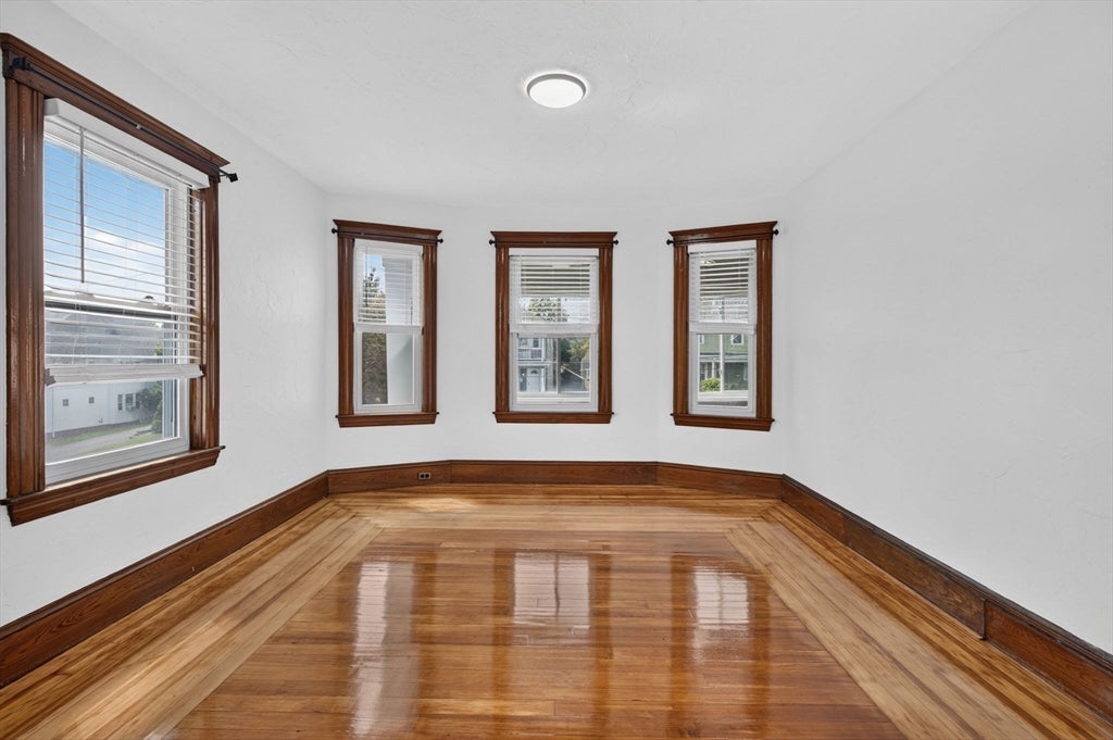 16 Bedford St, Quincy, MA Photo #8