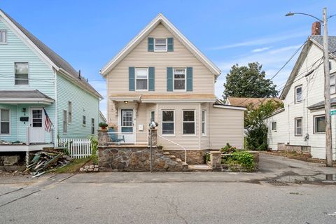 8 Arthur St Gloucester MA 01930