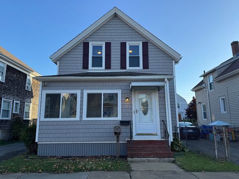 Photo of 26 Keene St, New Bedford, MA 02740 (MLS # 73446577) Photo of 26 Keene St, New Bedford, MA 02740 (MLS # 73446577)