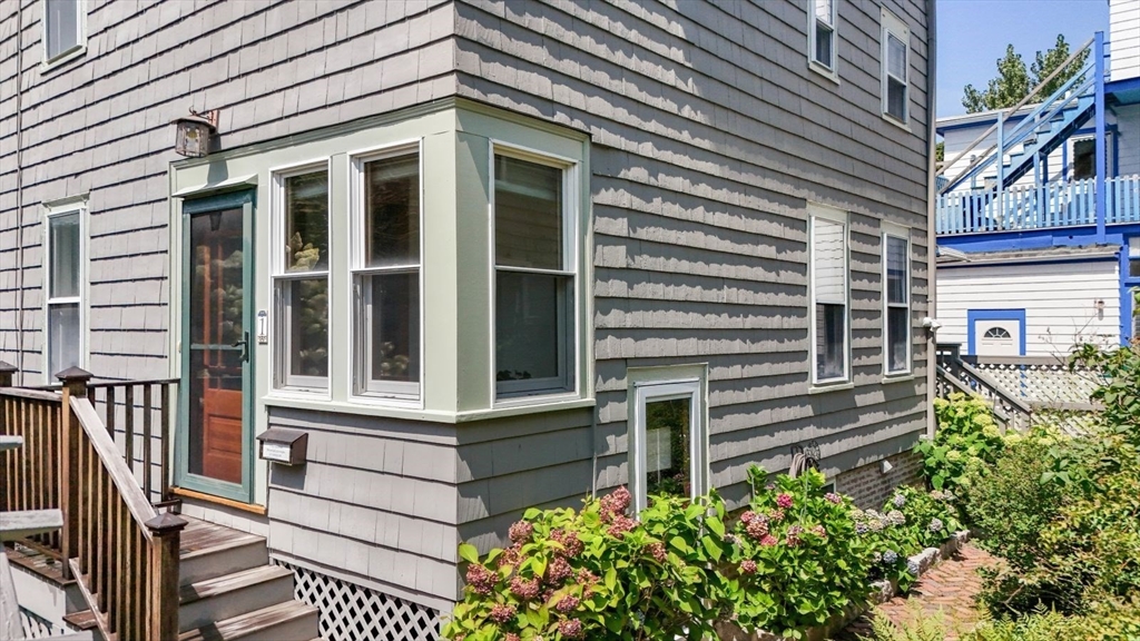 1 Olive Place