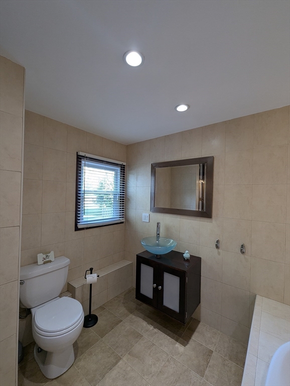 52 Alford St, New Bedford, MA, 52 Alford St, New Bedford, MA Photo #28