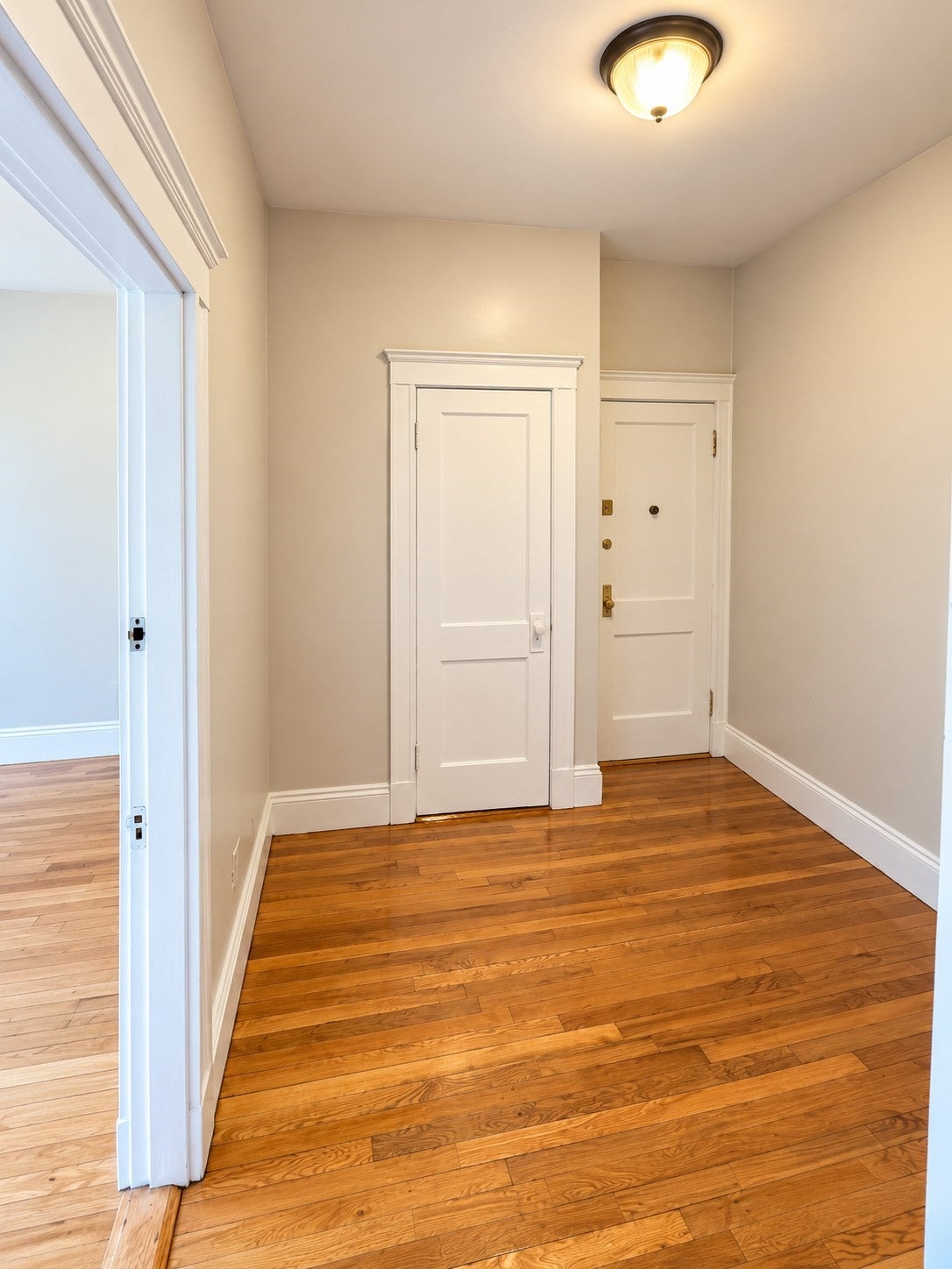1560 Commonwealth Ave #4, Boston, MA Photo #4