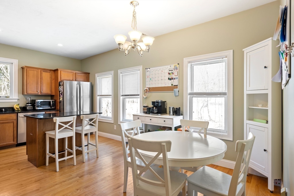 496 Main St 2